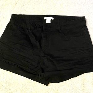 H&M Black Shorts Size 6